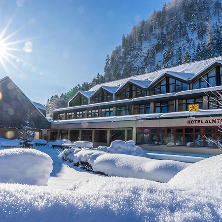 Jufa Hotel Gruenau Im Almtal Bagian luar foto