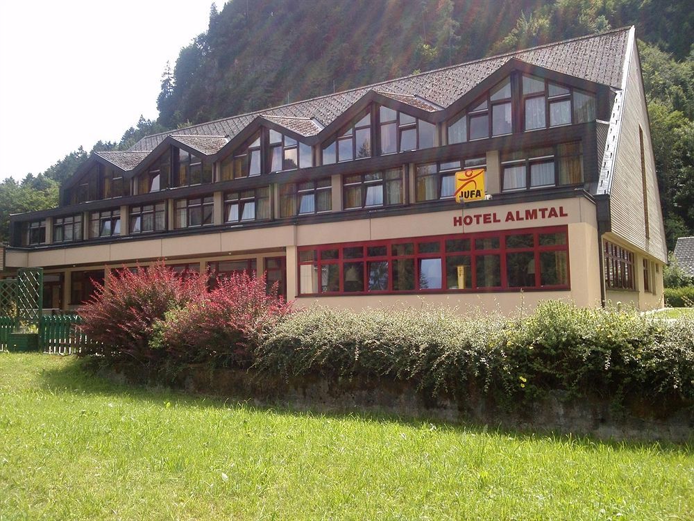 Jufa Hotel Gruenau Im Almtal Bagian luar foto